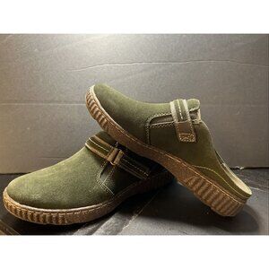 NEW Clarks Caroline May Clog Women's 9 M Green Olive Suede Adjustable Comfort